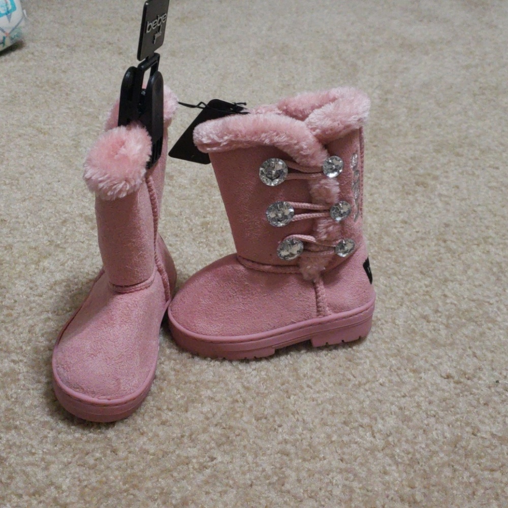Little girl BEBE fur boots size 7